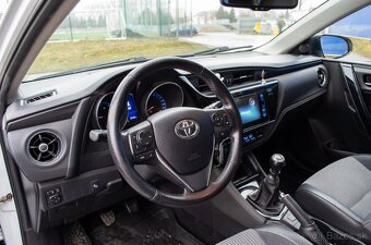 Toyota Auris 1.6 l D-4D - 8