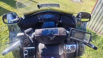 Predám Hondu Goldwing rok 2012 vo výbave DELUXE. - 8