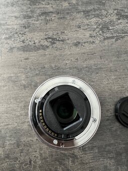 Sony A6000 + (16–50mm a 55–210mm), púzdro LowePro - 8