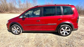 Volkswagen Touran Cross 2.0TDI - 8