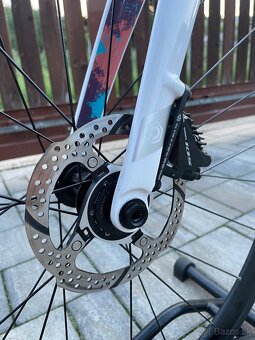 Polygon Strattos 550 cestný bicykel - 8