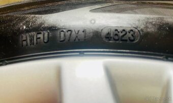 Škoda Antares 18" 8,0J x 18" ET 44 originál - 8