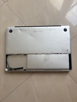 Apple MacBook Air 2011 - 8