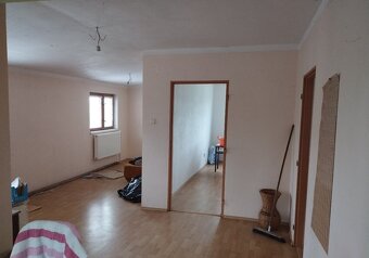 Rodinný dom na bývanie, podnikanie 770 m² Stráne - Martin - 8