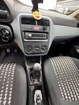 Fiat Punto benzin - 8