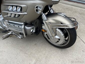 Honda GL 1800 Goldwing - 8
