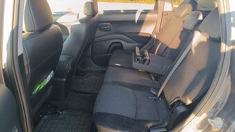 Citroen C-Crosser 2,2Hdi, 7miest, 4x4 - 8