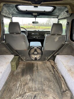 land rover defender - 8