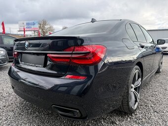 BMW Rad 7 730d xDrive A/T - 8