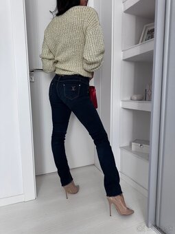 LV jeansy - 8