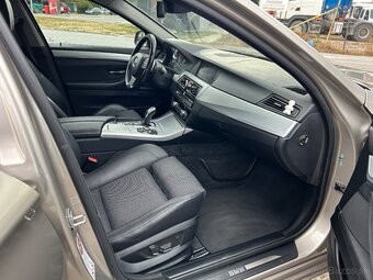 BMW 525 Xdrive rv:2011 naj.220tis.km - 8
