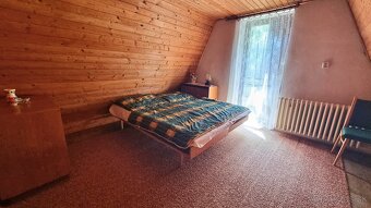 PREDAJ - Útulná chata s veľkým pozemkom na Králikoch – len n - 8