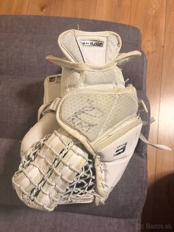 Brankarske hokejove rukavice,kolenacky,suspenzor,prilba - 8