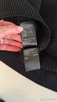 Čierne upletove pončo H&M - 8