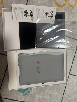 Predám úplne nový nepoužívaný Tablet - 8