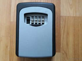 Smart zamky - odtlacok prsta, WiFi, Bluetooth, čip, karta - 8