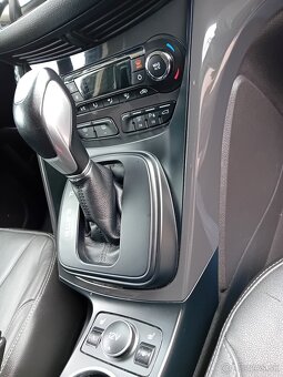 FORD KUGA 2.0TDCi 4x4 AUTOMAT "FULL VYBAVA" - 8