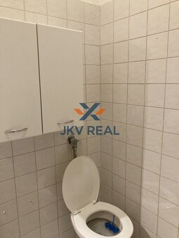 Realitná kancelária JKV REAL ponúka na prenájom polozariaden - 8