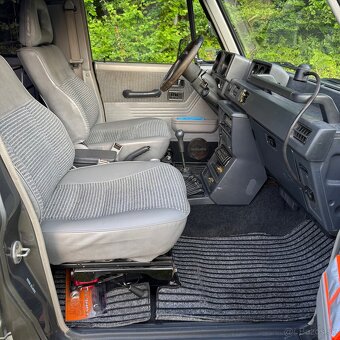Mitsubishi Pajero - 8