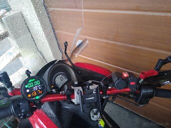 Yamaha nmax 125 - 8