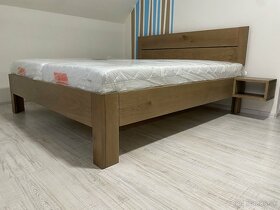 Masívna dubová posteľ 180x200cm s výsuvnými boxami - 8