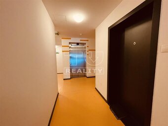 RezervovanéSmart bývanie:kompaktná garsónka v top... - 8