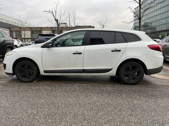 Renault Megane 1.6i - 8