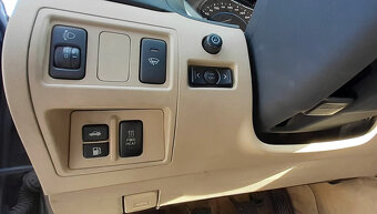 Lexus IS 220D - 8