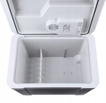 Predám chladničku na 12v/230v - 8