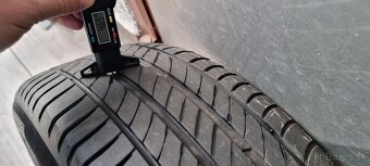 Predám Skoda Stratos elektrony 5x112 215/55r17 Et40 J7 - 8