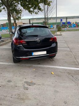 Opel Astra J Cosmo. 1.4 - 8