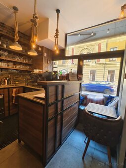 Exkluzívny priestor pre kaviareň v srdci mesta - 8