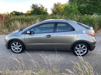 Civic 2.2 CDTI - 8