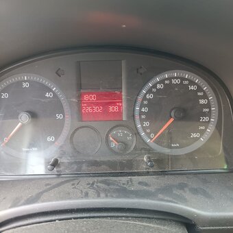 Volkswagen caddy maxi 2.0 tdi - 8
