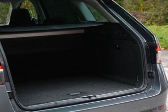 ✳️ Škoda Superb Combi 2.0 TDI Style DSG - 8