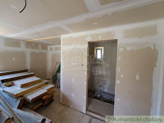 Rozostavaná chatka v rekreačnej oblasti Moravany nad Váhom - 8