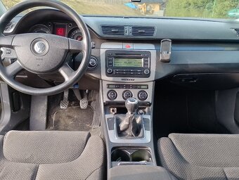 Vw Passat B6 1,9 TDI 77 kw r.2005 - 8