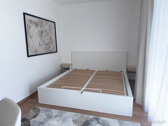 Prenájom 3 izbového bytu Nesto s parkovaním - 8