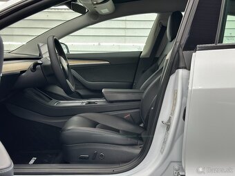 Tesla Model 3 Performance 2022 - 8