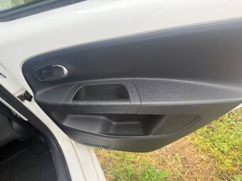 Volkswagen EcoUp 1.0 benzín + CNG 5dv. r.2013 - 8