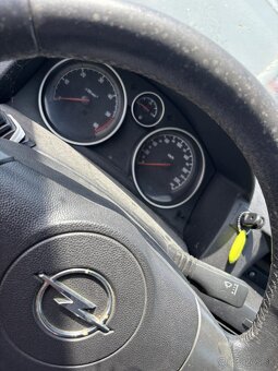 OPEL ASTRA H - rozpredám na diely - 8