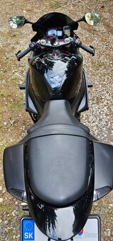Suzuki GSXR 1000 K6 - 8