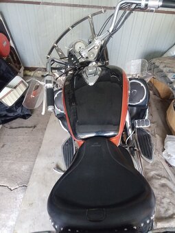 Honda Schadow Aero VT 1100 - 8