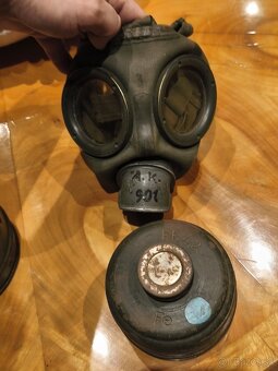 Nemecká plynová maska . - 8