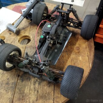 RC auto CEN - 8