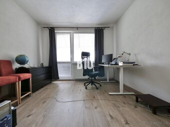 Veľký 3i byt s balkónom po rekonštrukcii - klokočina - 8
