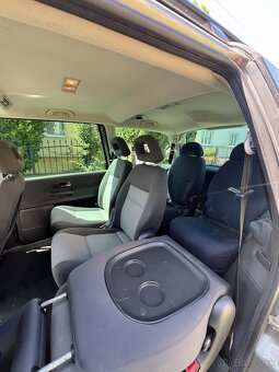 Seat Alhambra 2.0 tdi 103kw 7 miestny - 8