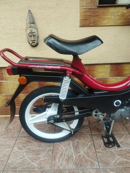 Manet Korado Považské strojárne - 8