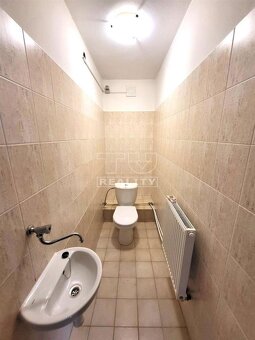 POLYFUNKČNÝ PRIESTOR V CENTRE – SALÓN, KANCELÁRIA,... - 8