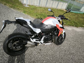Bmw f900r - 8
